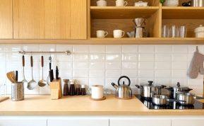 Virtuvės daiktai, be kurių neapsieisite: šefas atskleidė, ką privalo turėti kiekviena virtuvė
