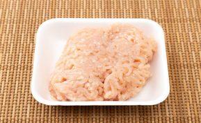 Virtuvės šefai atskleidė gudrybę: kaip be ragavimo patikrinti maltos mėsos sūrumą