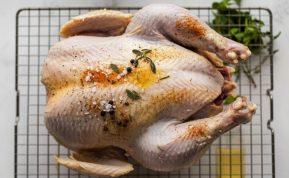 Vištiena su citrina orkaitėje: puikiai tiks ant šventinio stalo