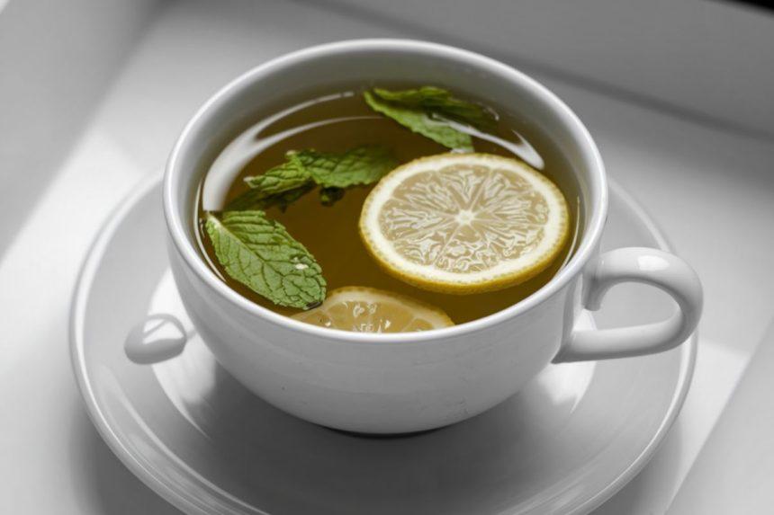 Žalioji arbata su citrina: kam ją naudinga gerti?