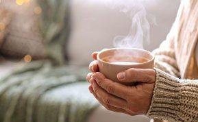 Žiemą rankas išgelbėsiantis triukas, apie kurį grožio industrija nutyli