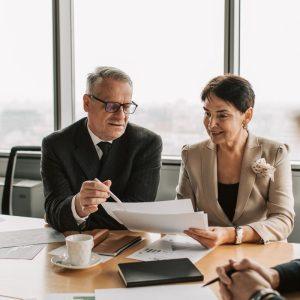 Žmonių valdymo paslaptys: technikos, kaip paveikti pašnekovą