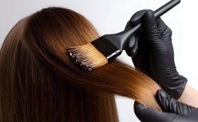 2026-ųjų plaukų spalvos: dėl šių spalvų dabar visos moterys eina iš proto