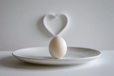 Vienas kiaušinis per dieną: moksliškai pagrįsta nauda sveikatai – Saugumo klausimai ir šiuolaikiniai sprendimai
