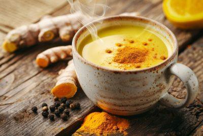 Auksinis pienas – stebuklingas gėrimas su ciberžole sveikatai – Pipirų svarba ciberžolės poveikiui