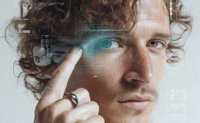 Dirbtinio intelekto įrenginiai: kaip pakeisti gyvenimą už 25 eurus