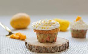 Citrininiai keksiukai su kremu