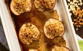 Keptos kriaušės su trupiniais