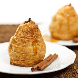 Kriaušės sluoksniuotoje tešloje