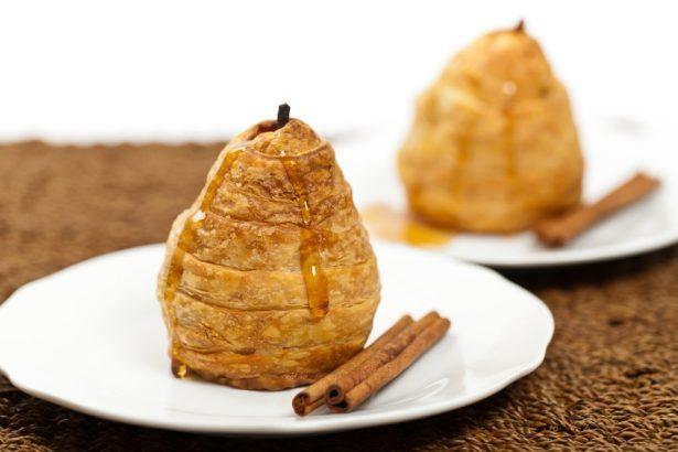 Kriaušės sluoksniuotoje tešloje