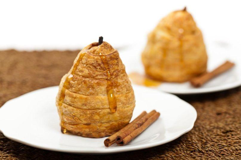 Kriaušės sluoksniuotoje tešloje