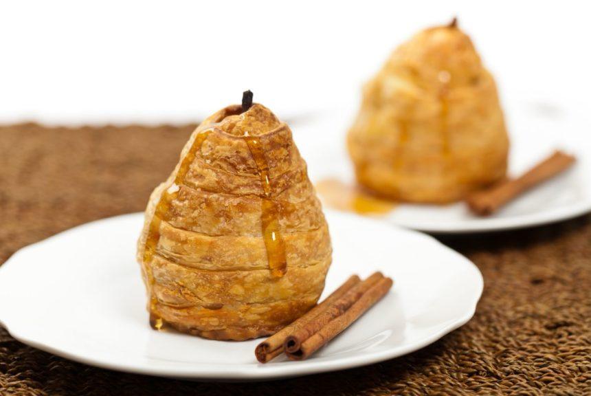 Kriaušės sluoksniuotoje tešloje