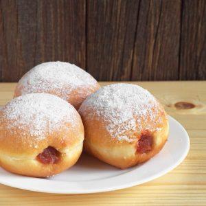 Minkštos spurgos su džemu