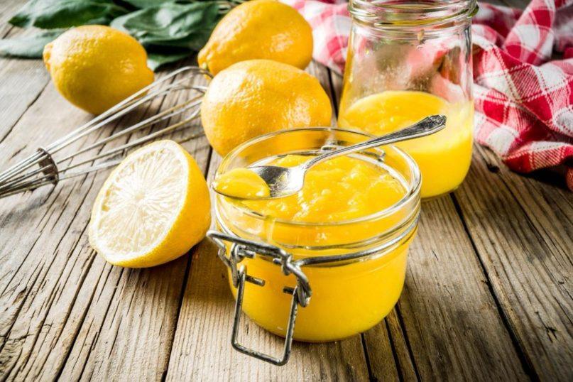 Namuose ruoštas citrinų kremas