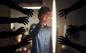 Energijos vampyrai: kaip atpažinti ir apsisaugoti nuo toksiškų žmonių