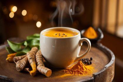 Auksinis pienas – stebuklingas gėrimas su ciberžole sveikatai