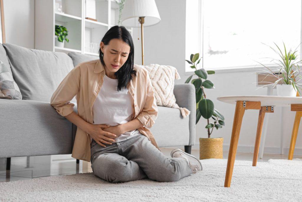 Atrastas mechanizmas, paaiškinantis paslaptingą moterų pilvo skausmą. Per ilgai ignoruotas skausmas