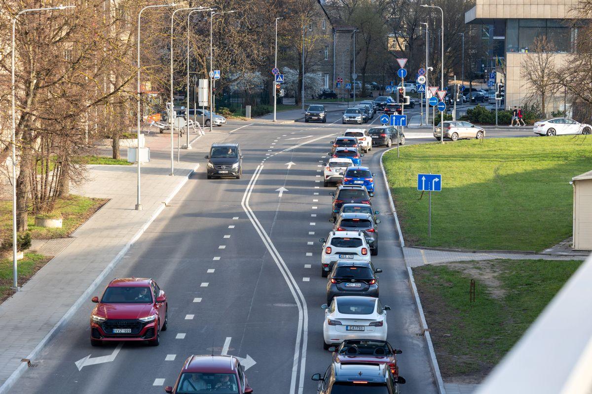 Kritiškai svarbu vairuotojams: nuo liepos 1-osios be šio įrenginio draudžiama važiuoti