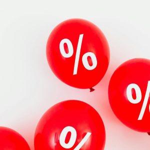 Išpardavimai prasidėjo, tačiau ar juose galite nupirkti laimę? Netikėtos psichologų įžvalgos