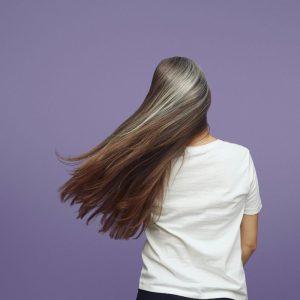 Kaip atsikratyti žilų plaukų spalvos namų sąlygomis?