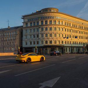 Legendinis automobilių gamintojo vardas kovoja dėl išlikimo ir keičia kryptį