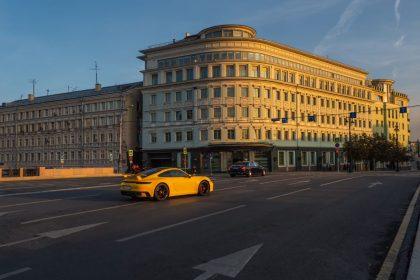 Legendinis automobilių gamintojo vardas kovoja dėl išlikimo ir keičia kryptį