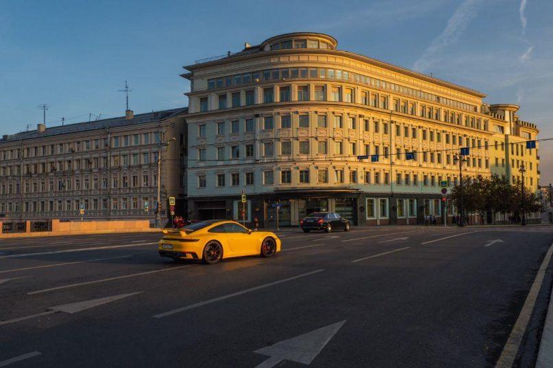 Legendinis automobilių gamintojo vardas kovoja dėl išlikimo ir keičia kryptį