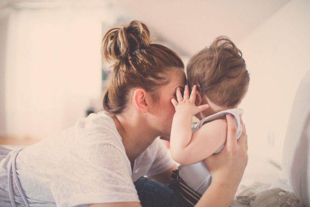 Ne visos kūno ląstelės yra tavo: atradimas, kuris pakeitė supratimą apie gyvybę, motinystę ir mirtį. Motinystė ir ligos bei paslėptos sąsajos