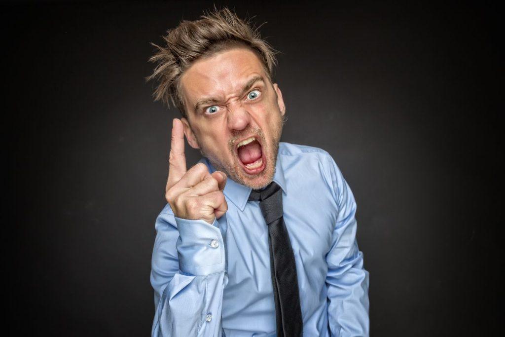 Pasak mokslininkų, truputis susierzinimo yra reikalingas, tačiau šiuo atveju jau reikėtų sunerimti. Kas vyksta smegenyse kai pykstame