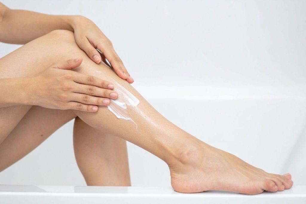 Ritualas per kelias savaites grąžinantis kojų odai švelnumą be jokių brangių procedūrų. Kaip pasirūpinti kojų oda