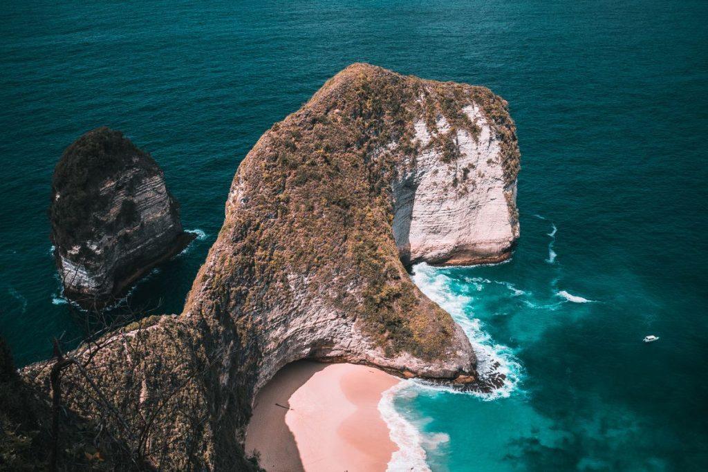 Salos, į kurias žmonės niekada neįžengė, bet jos pakeitė mokslą. Sunkus patekimas į salas