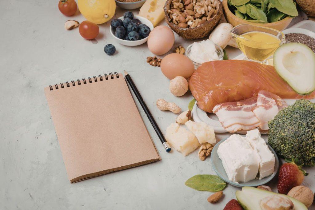 Šie 5 paprasti įpročiai padės išleisti mažiau maistui ir valgyti geriau. Maisto planavimas