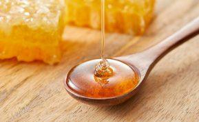 Sumaišykite medų su soda ir pamatysite, kas nutiks: tai puikus toksinų iš organizmo ir odos valymas!