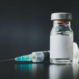 Tokia vakcina - pirmoji pasaulyje. Ar mokslas pagaliau galės sustabdyti mirtį?