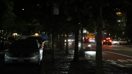 Kaip išsirinkti tinkamą stovėjimo vietą mieste: tylūs pavojai, apie kuriuos vairuotojai dažnai pamiršta