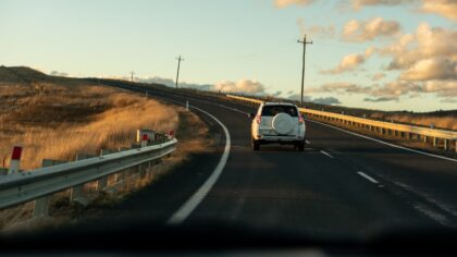 Kaip paruošti automobilį ilgai kelionei: patikimas patikros sąrašas prieš išvažiuojant į kelią