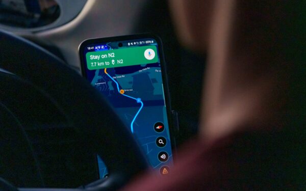 Navigacijos programėlių spąstai ir galimybės: kaip protingai naudoti „Google Maps“ ar „Waze“ kasdienėse kelionėse